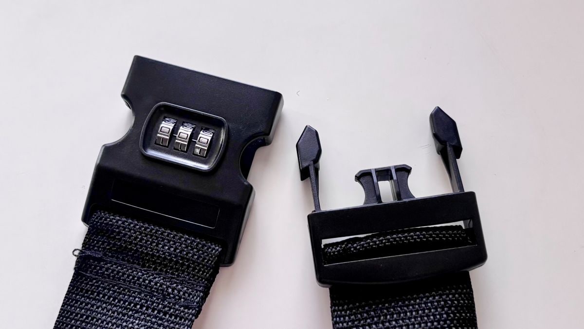 旅行前に揃えたい！スーツケースベルトは100均でゲット♪ 売り場もチェック