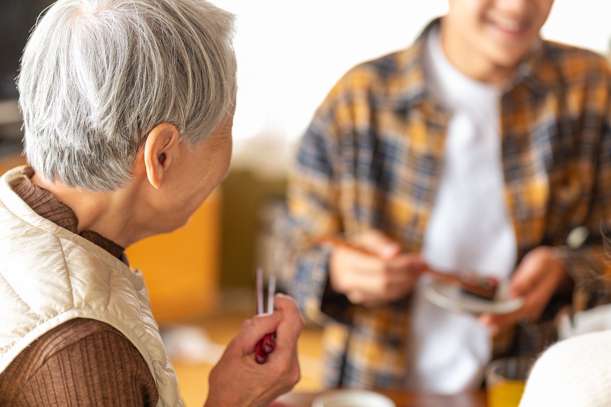 略奪婚をした友人が同窓会で自爆!? 夫の部屋の惨状から発覚した「隠された本性」と、親族を優先し妻を蔑ろにする夫の末路