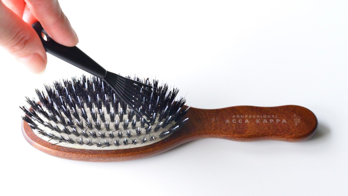 100均「ヘアブラシクリーナー」を使ってみた！【ダイソー・キャンドゥ】