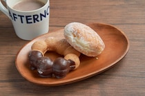 国民食レベルの新作スイーツと、ミスドの箱を開けた瞬間に広がった「幸せすぎる仕掛け」とは？さらに限界の妻を救った義母のブチギレ「私を家政婦だと思ってる？」