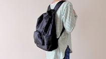 100均でリュックが買える時代！？ チェストベルトやリュックに付けるポーチなど便利グッズも一挙紹介【ダイソー・セリア・キャンドゥ】