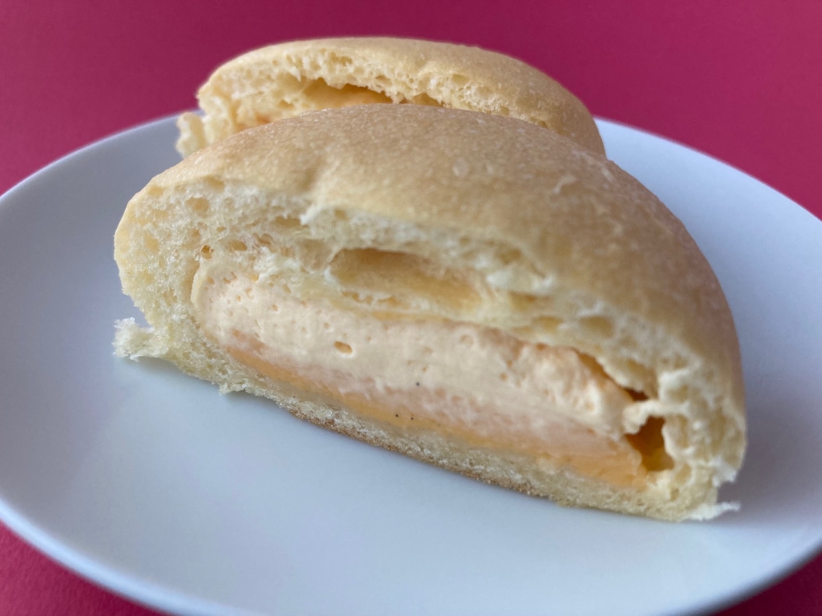 「一番美味しい！」「美味しすぎて毎日食べてる！」【ローソン】2種類のカスタードが楽しめる「冷やしクリームパン」