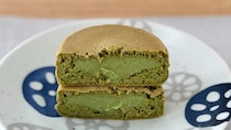ふわふわの生地から抹茶がとろ～り【ローソン×森半】の冷凍スイーツ