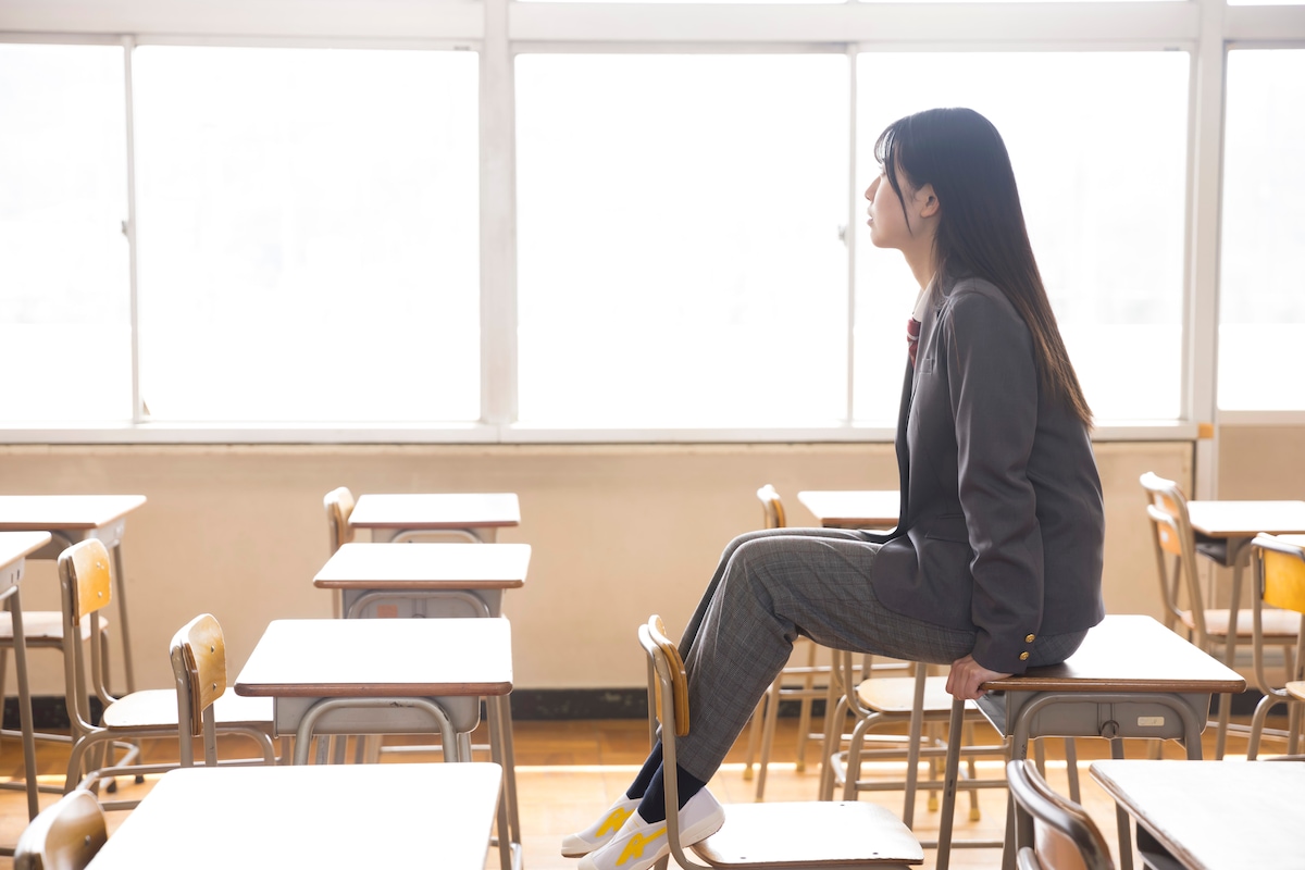 娘の「パンツ制服」を祝うママの装いに絶賛!定員オーバーを強いる義父母への反撃と離婚危機を乗り越えた妻の激変メイク