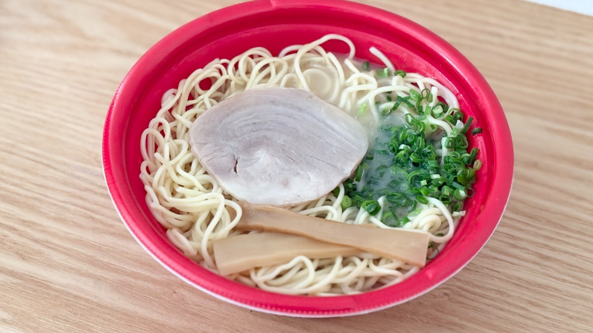 どろっとスープはまさに「こってりMAX」【ローソン】のコラボ麺を実食