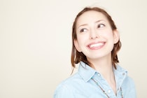 【星座×血液型別】人を惹きつける女性ランキングTOP3！そのほか持ち物を執拗に真似する友人の実態も