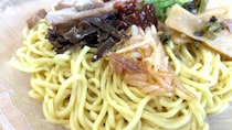 「一生食わん」「不安になるレベル」「うまい」など賛否両論!? 【ファミマ】あの超有名店とのコラボ商品はおいしいのかリアル食レポ