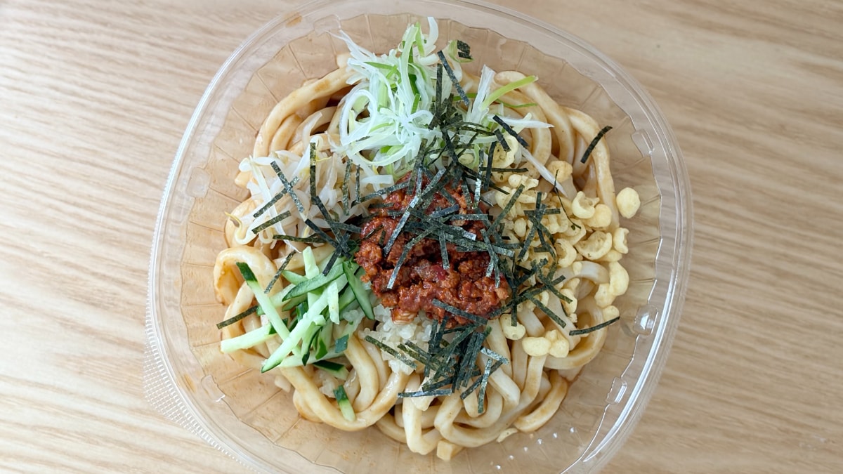 魚粉×辛さにハマる！！【ファミマ】に人気店監修のチルド麺が登場中