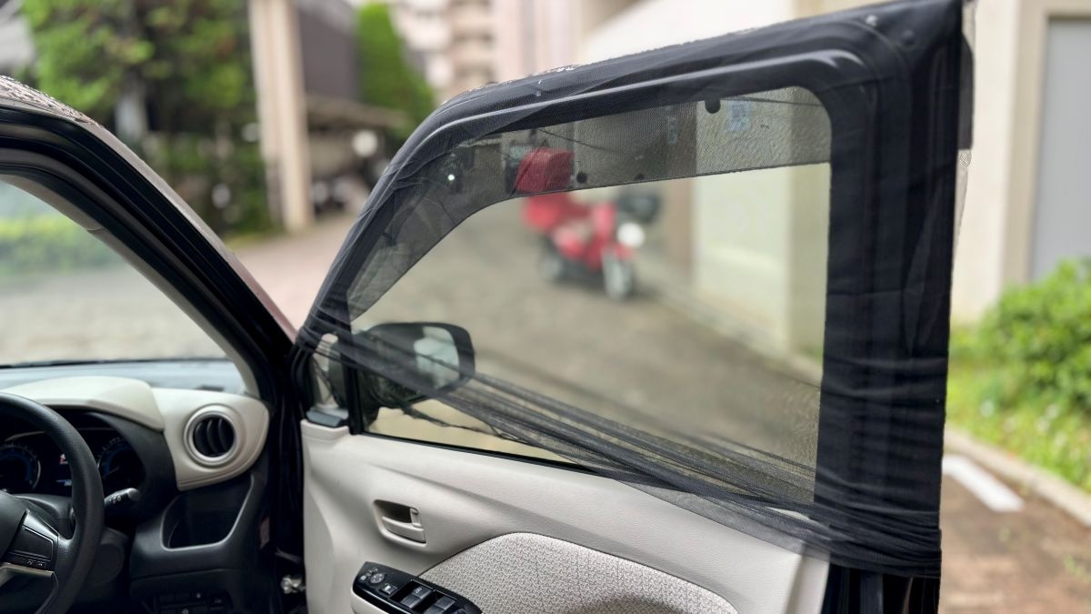 100均の車用カーテンで車中泊を快適に！【ダイソー・セリア・キャンドゥ】