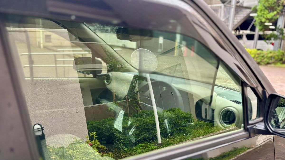 100均の車用カーテンで車中泊を快適に！【ダイソー・セリア・キャンドゥ】