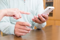 夫のスマホに保存されていた驚愕のデータとは？結婚後に激変した夫のニオイの真実と、冬場の車の正しい暖気運転