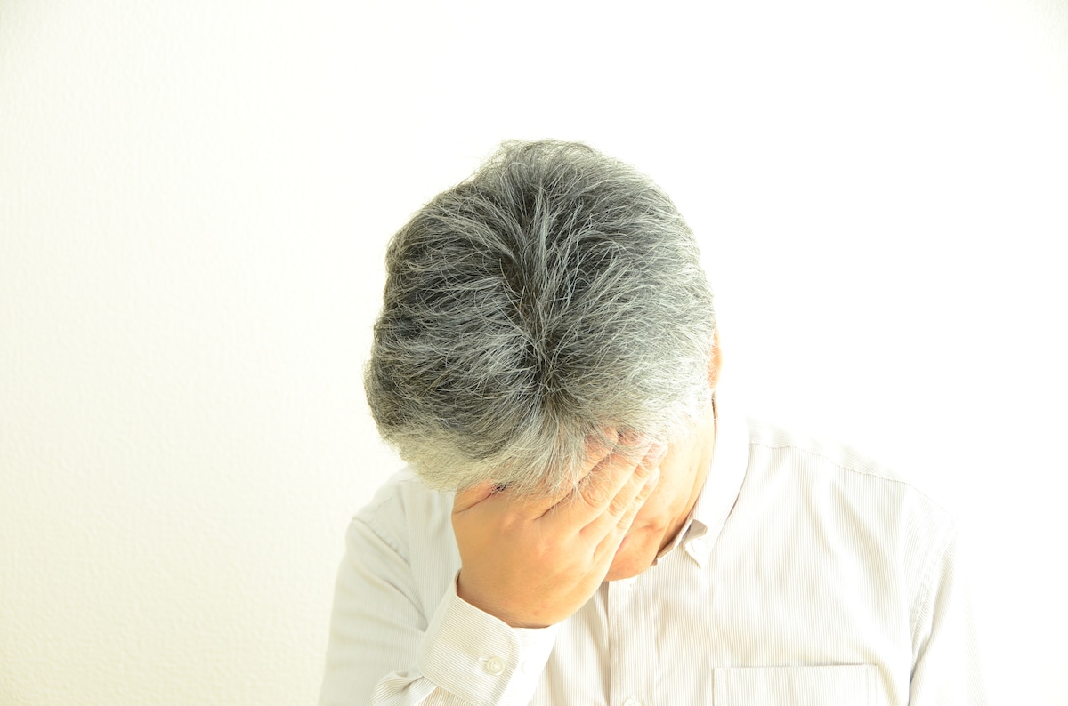 遺産相続を巡って攻撃的になってしまった弟……。世帯年収580万・64歳男性が調停の末に背負い込んだ「負の遺産」とは？