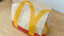 黒コショウが舌にビリっと！【マクドナルド】の新作バーガーがたまらん