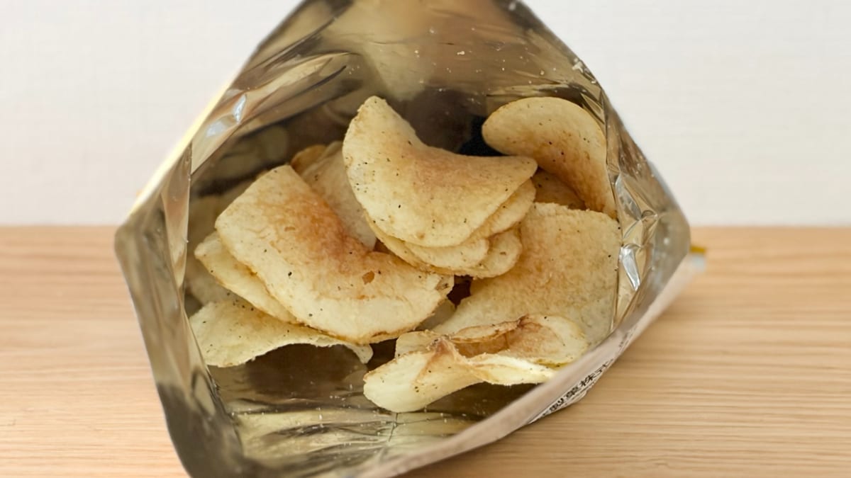 大当たりの組み合わせ！【山芳製菓】のポテチが「うますぎてびびる」