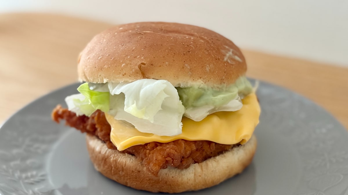 アボカドたっぷりでたまらん！【ケンタッキー】リッチな味の数量限定品