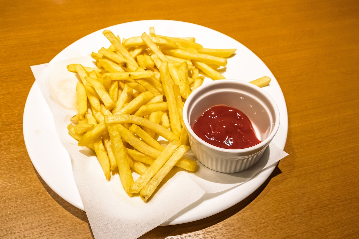 やす子が占い師から「かわいそう」と同情された左手の呪いの正体！フライドポテトを頼んで4割が落胆した理由と、借金芸人のギャラに若林正恭が驚愕