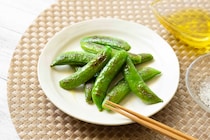 【スナップエンドウの新常識】茹でずに焼く「塩ガーリック」の無限おかずレシピ！ブロッコリーが主役の激ウマおにぎり＆目からウロコの汚れ落とし洗浄術2選