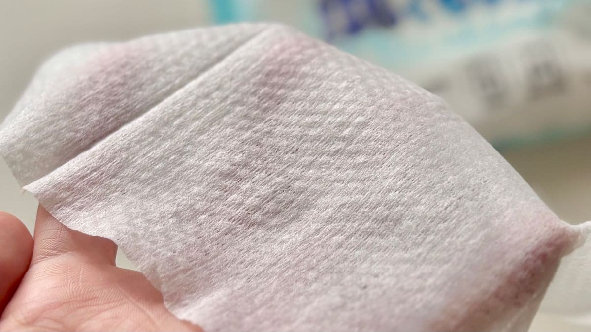 【100均】セリアで売ってる「鏡の曇り止め」、実際どう? お風呂&洗面所で使ってみた!