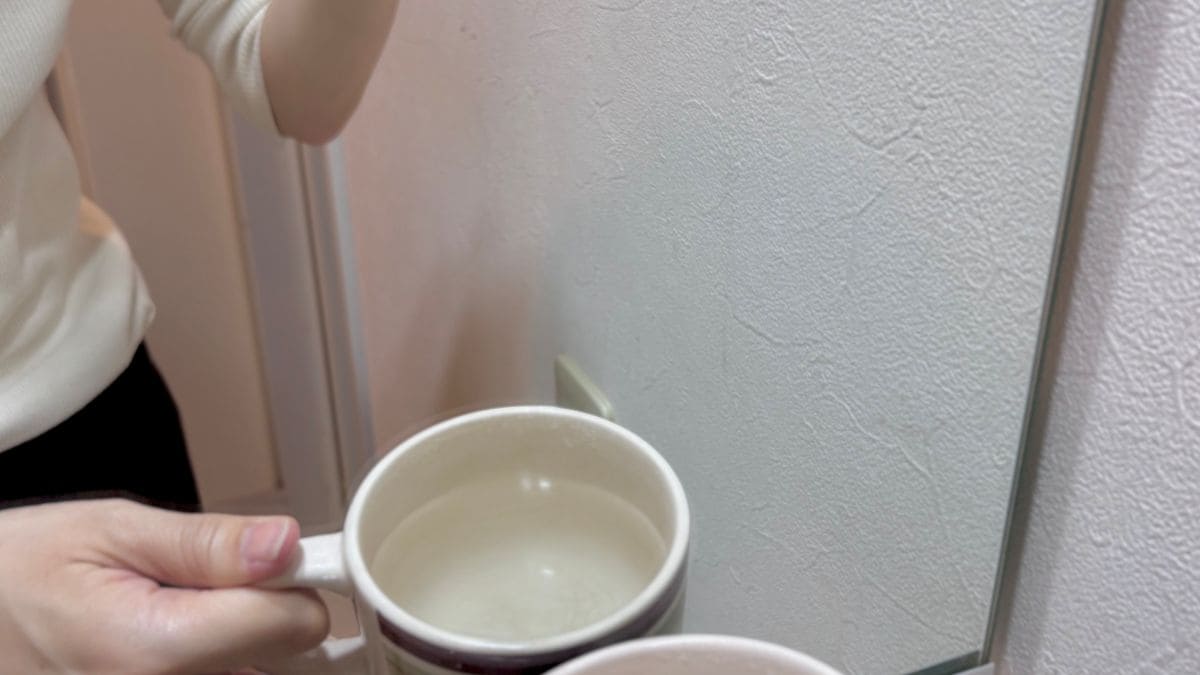 【100均】セリアで売ってる「鏡の曇り止め」、実際どう？ お風呂＆洗面所で使ってみた！