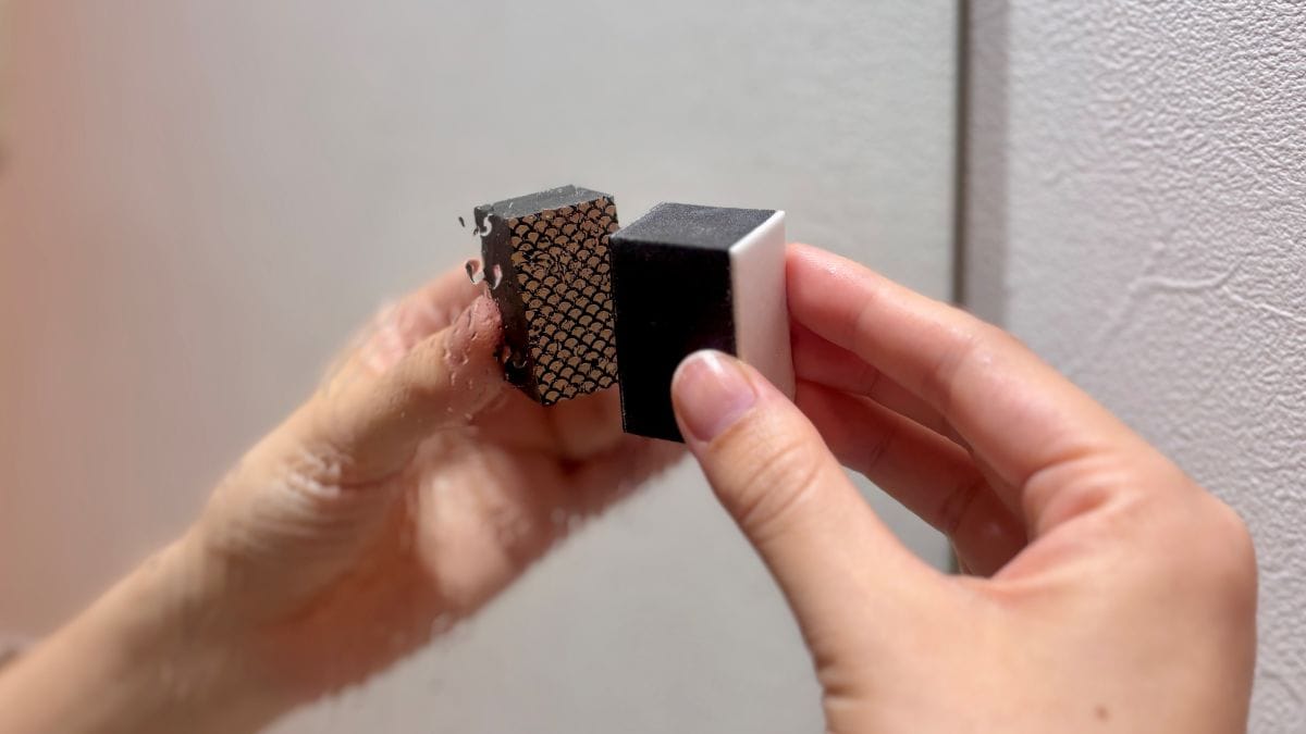 【100均】セリアで売ってる「鏡の曇り止め」、実際どう？ お風呂＆洗面所で使ってみた！