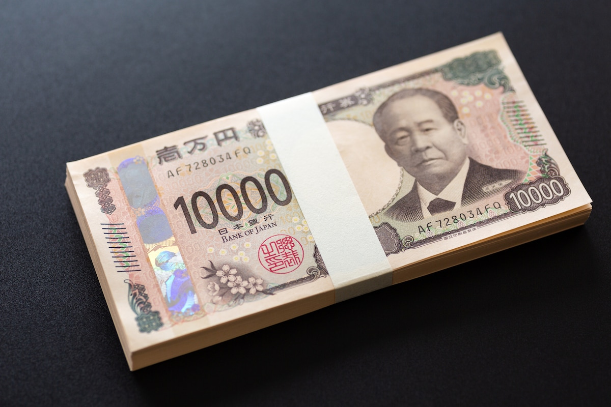 無料の備品に釣られて100万円の布団を購入!?世帯年収470万・52歳男性が騙された祖母に抱いた「情けなさ」と深い悲しみ