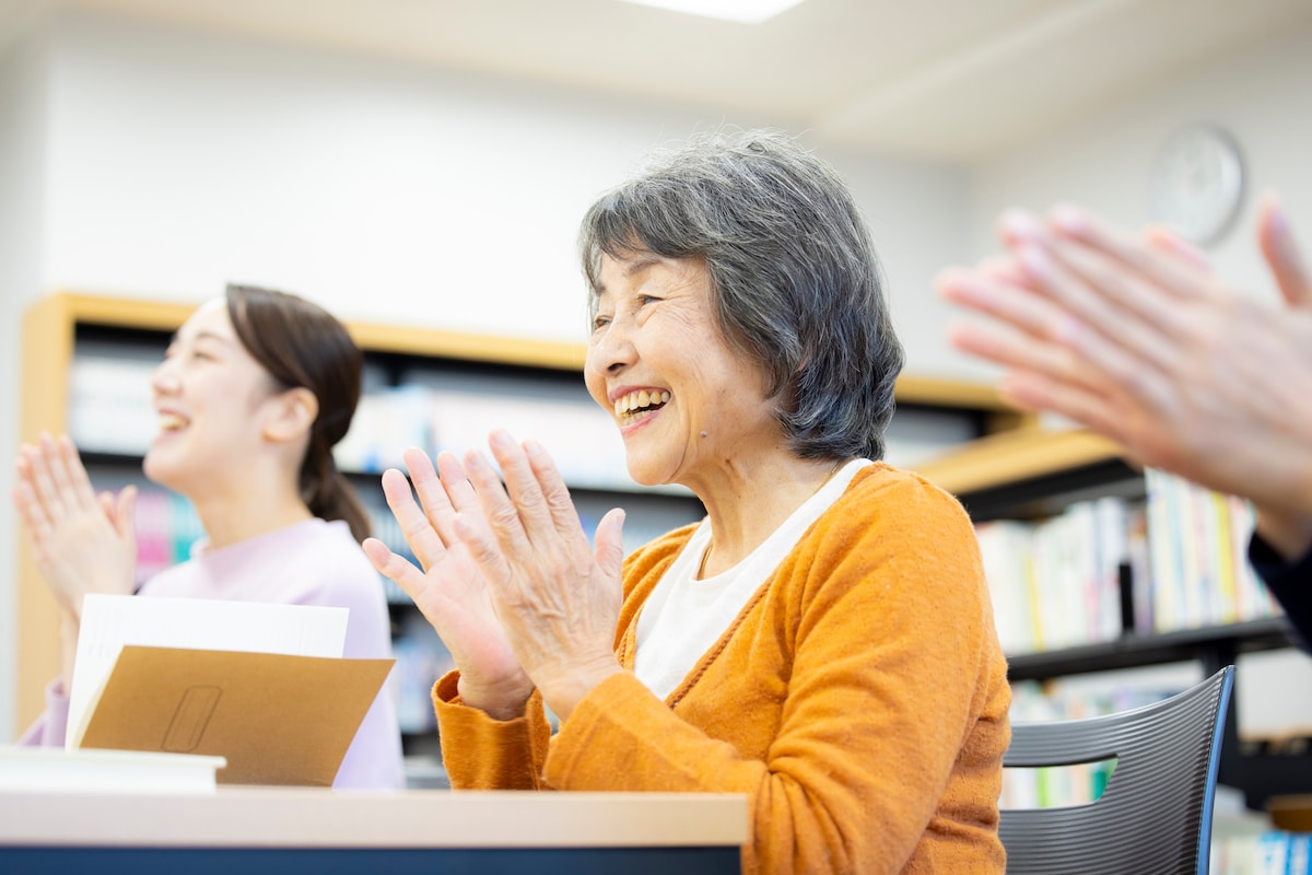 無料の備品に釣られて100万円の布団を購入!?世帯年収470万・52歳男性が騙された祖母に抱いた「情けなさ」と深い悲しみ
