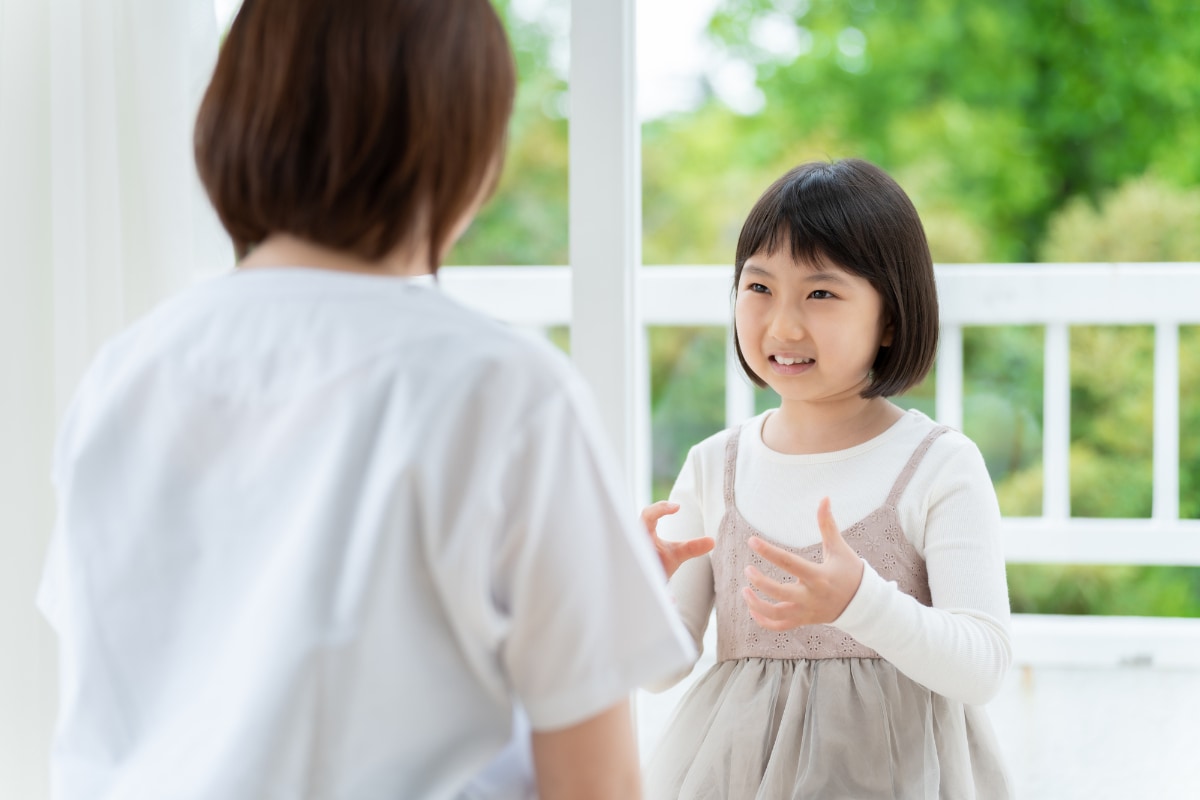 悪びれない様子の娘に困惑！当時10歳の娘が起こした窃盗騒ぎと年収400万未満・43歳シングルマザーが明かす後悔