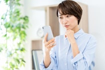 ママ友関係の悩みに！インスタの制限はバレる？設定方法やブロックとの違い