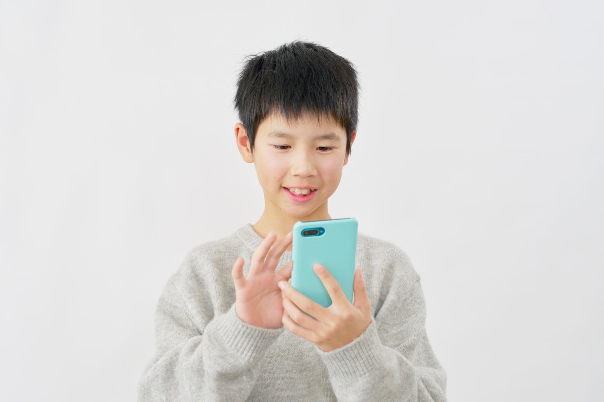 ブラウザ経由でYouTubeを見ていた息子に仰天!スクリーンタイム突破に、延長プレゼンや週次会議で対策……論理派エンジニア父の試行錯誤