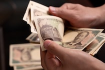 「生活費が足りない」とすがる友人に貸した15万円……世帯年収720万・38歳男性が味わった裏切りと自己嫌悪