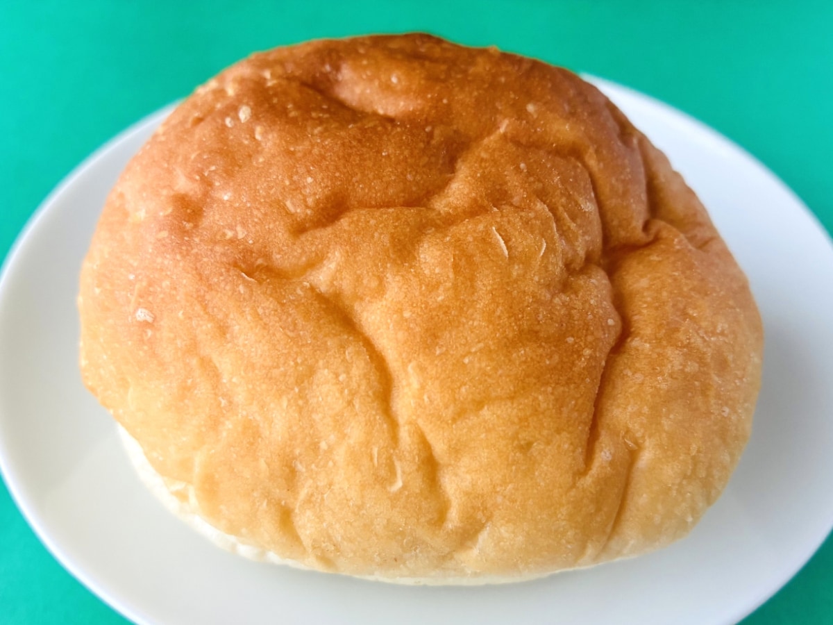 「チョコ好きには嬉しい!」「冷やすのおすすめ!」【ファミマ】「も~っちり食感チョコクリームパン」