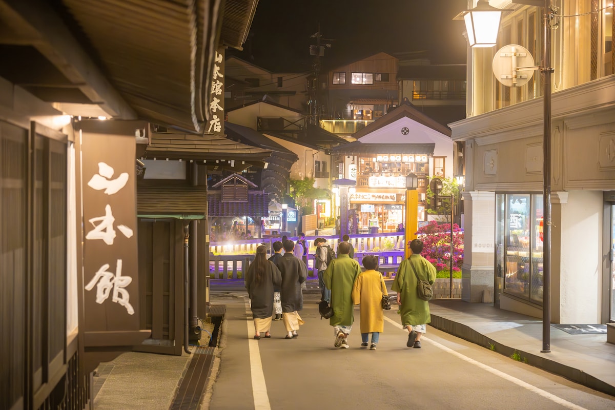 旅費折半を無視して「お金はお願いね」と豹変した義母への夫の反撃！新居の隣人の正体＆お出かけに乱入する義弟