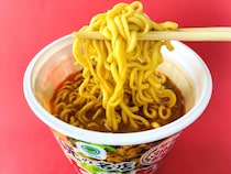 花椒が効いたスープがクセになる！！【ファミマ】純連監修の「花椒香る 濃厚辛みそラーメン」