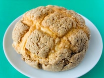 「めちゃうまでした！」「けっこうしっかりした味！」【ファミマ】Afternoon Tea監修の「アールグレイメロンパン」