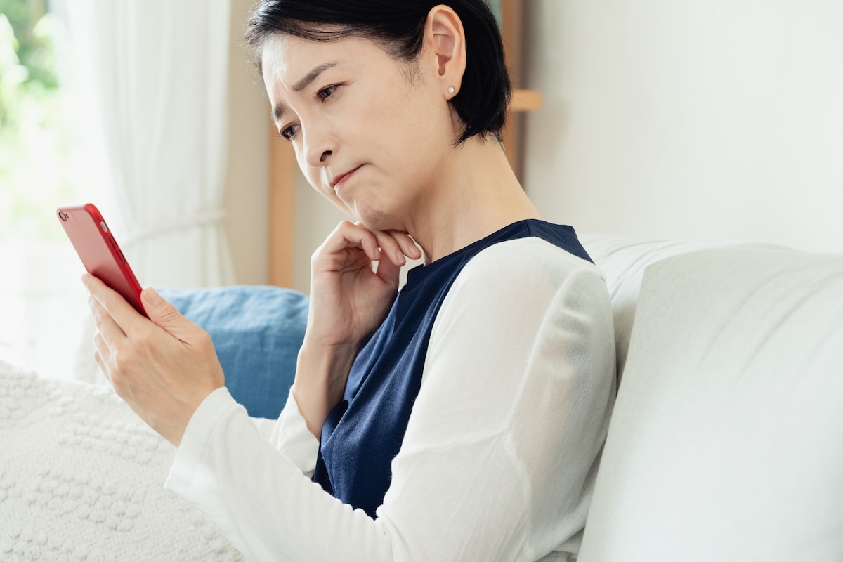 「テストが下がったら管理下に戻す」約束で息子が自ら使用時間をコントロール。九州の50代母が語るスマホ管理の最終形
