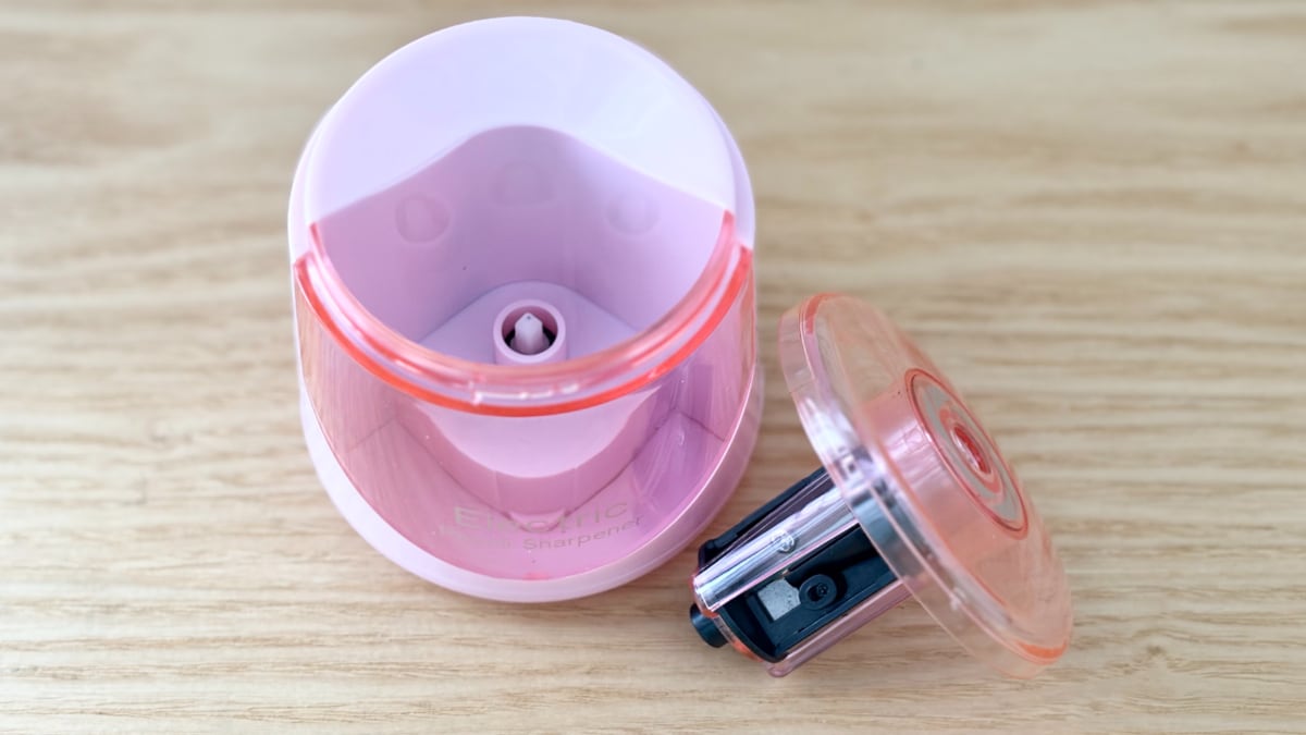 【ダイソー】鉛筆削りのおすすめ5商品を徹底レビュー！電動・手動それぞれの使い勝手は？