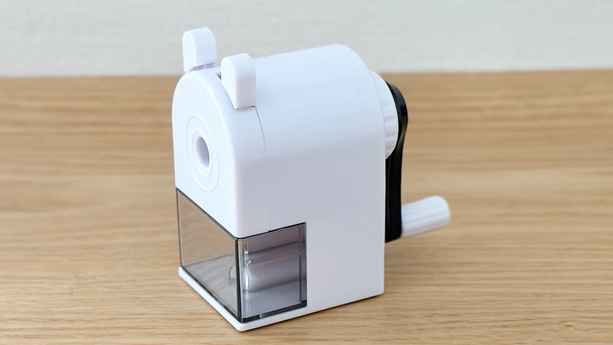 【ダイソー】鉛筆削りのおすすめ5商品を徹底レビュー！電動・手動それぞれの使い勝手は？