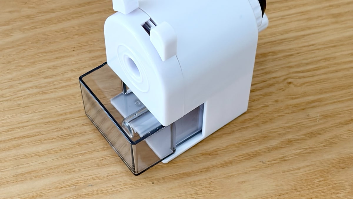 【ダイソー】鉛筆削りのおすすめ5商品を徹底レビュー！電動・手動それぞれの使い勝手は？