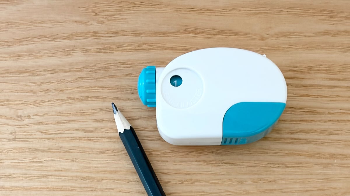 【ダイソー】鉛筆削りのおすすめ5商品を徹底レビュー！電動・手動それぞれの使い勝手は？