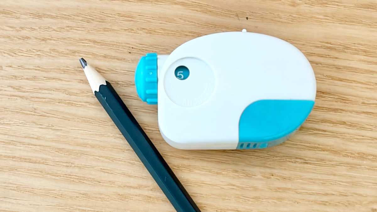 【ダイソー】鉛筆削りのおすすめ5商品を徹底レビュー！電動・手動それぞれの使い勝手は？