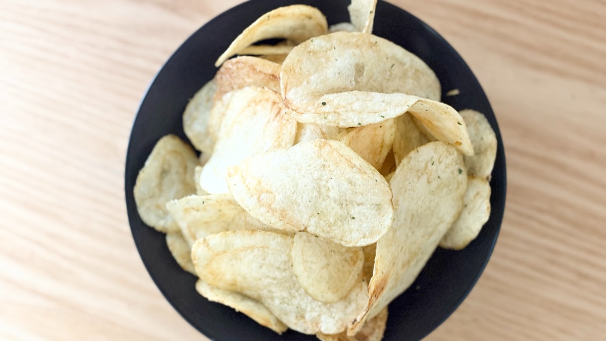 「とんでもねえジャンクフードですよ」【ファミマ限定】ポテチの味は？