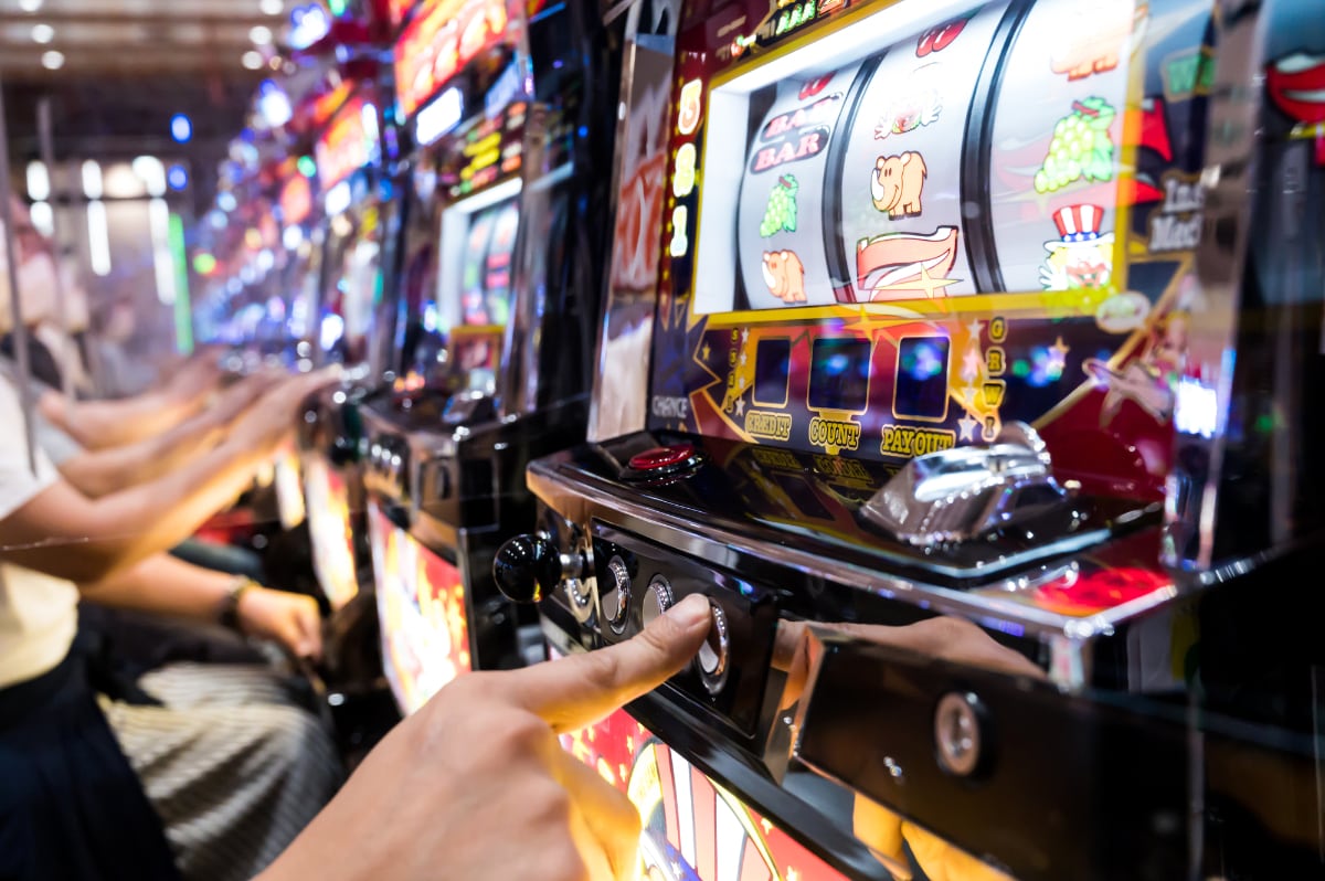 詐欺と借金を繰り返した叔父が行き着いた先は……「絶縁」を貫いた年収200万・35歳女性が抱くある思い