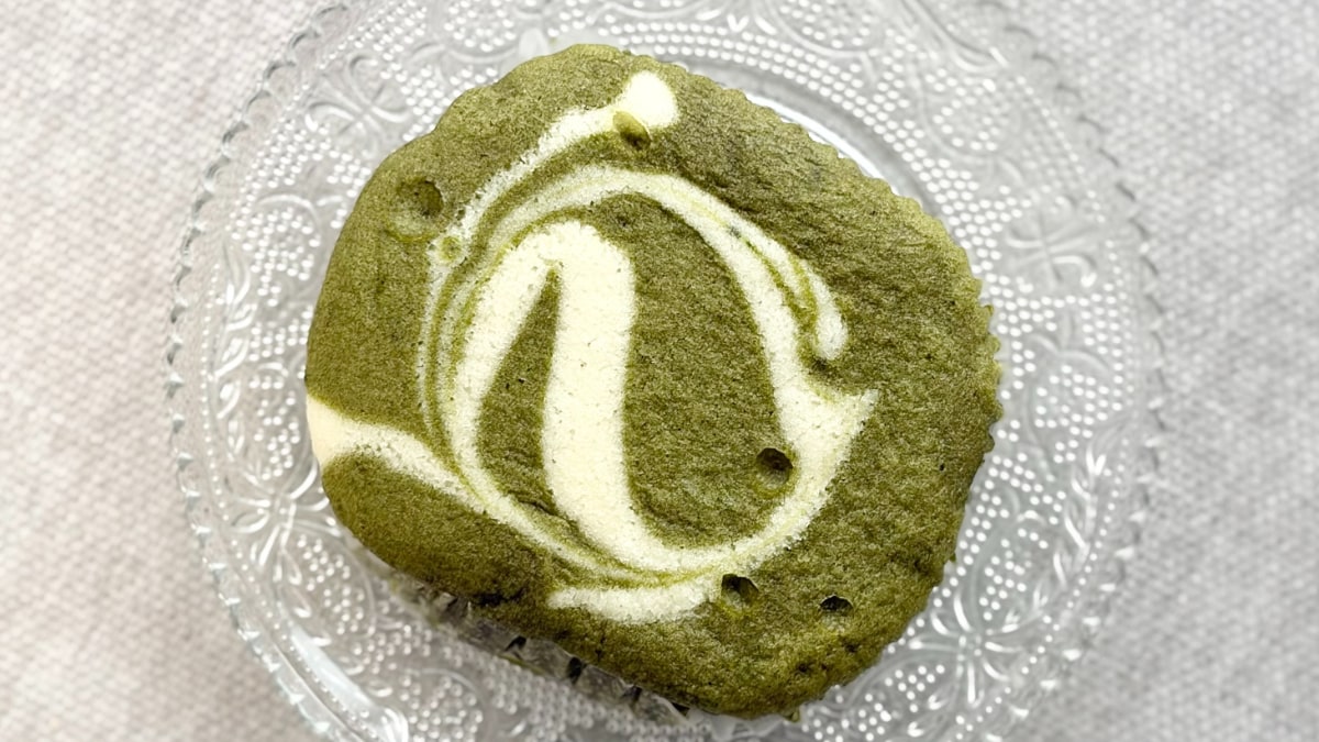 抹茶の風味がふんわり広がる！【ローソン】の新作ケーキは味も食感も上品