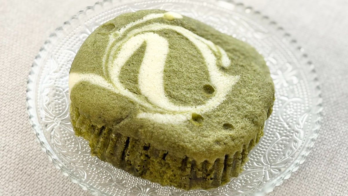抹茶の風味がふんわり広がる！【ローソン】の新作ケーキは味も食感も上品