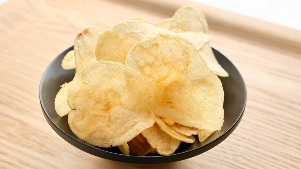 定番おにぎりがポテチに!?【ローソン】に登場したコンビニ限定品を実食