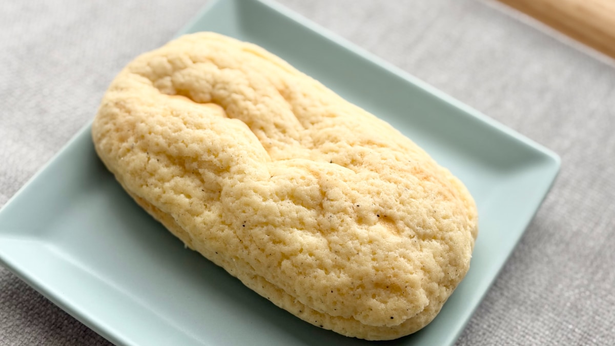 「ほんのり塩気」「また食べたい」【セブン】ユニークメロンパンの味は?