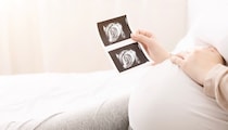 妊娠報告で実母が見せた怪訝な反応のショックな理由……嵐バッグでJAL搭乗の奇跡や亡き母の部屋の予想外の遺品