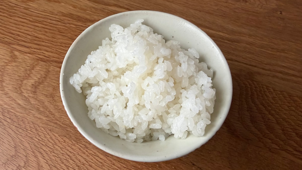 ダイソーの電子レンジ炊飯器を買ってみた！本当にご飯は炊ける？【100均レビュー】
