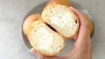 甘じょっぱくて朝食にもおすすめ【ファミマ】1個47円以下のパンが美味