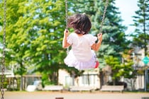 足の腫瘍に戸惑う父とバラバラになった家族の真実！学童から消えた娘の告白や言葉の遅い娘に号泣した母親